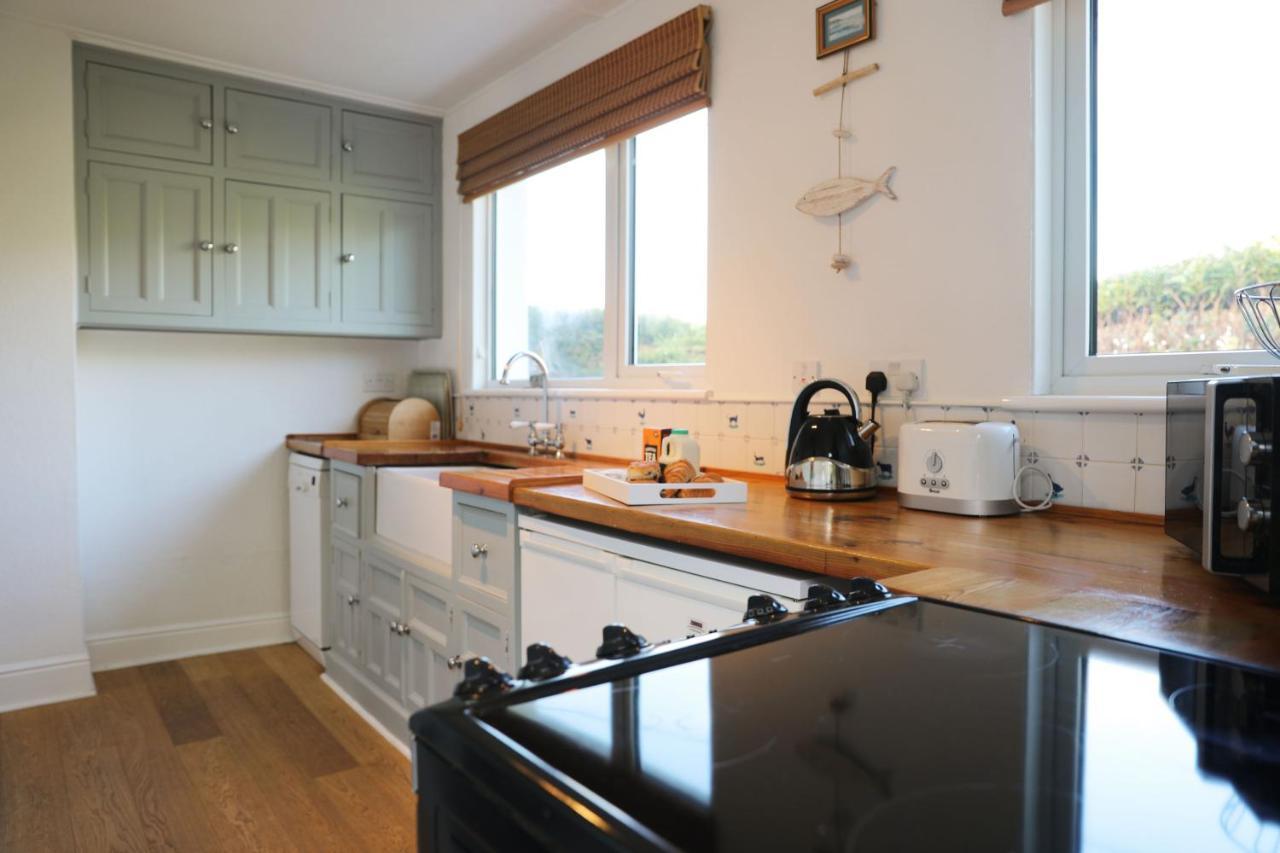 Tamarisk, Port Isaac Bay Holidays Екстериор снимка