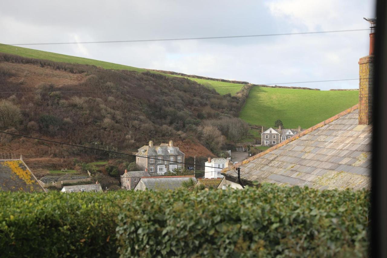 Tamarisk, Port Isaac Bay Holidays Екстериор снимка